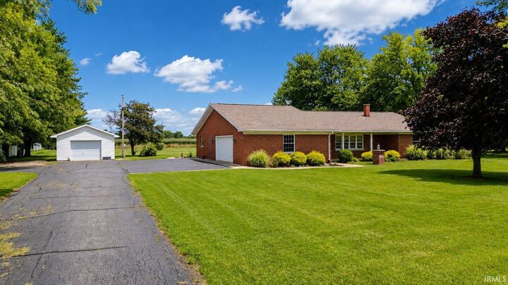 Property Photo: 4554 W 100 S IN 46750-9119
