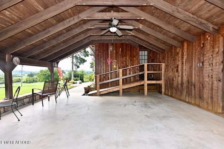 Property Photo: 429 Henry Lane TN 37742