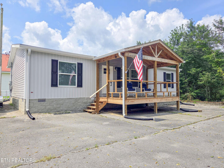 Property Photo:  15215 Old State Highway 28  TN 37367 