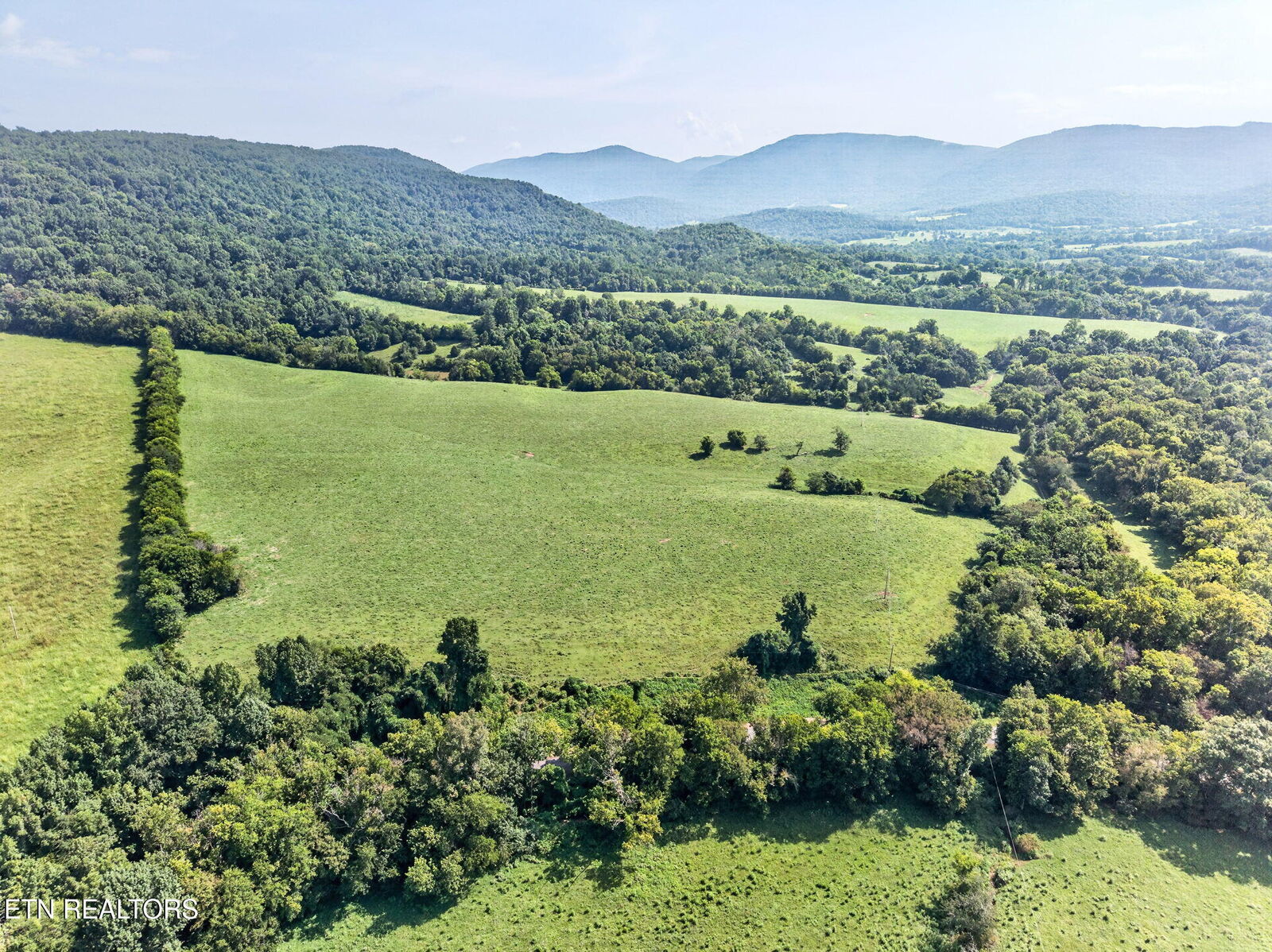 Property Photo: 5210 Lowes Gap Rd TN 37367