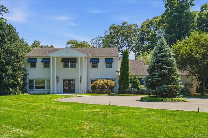 Property Photo:  6 Lighthouse Point  NY 11743 