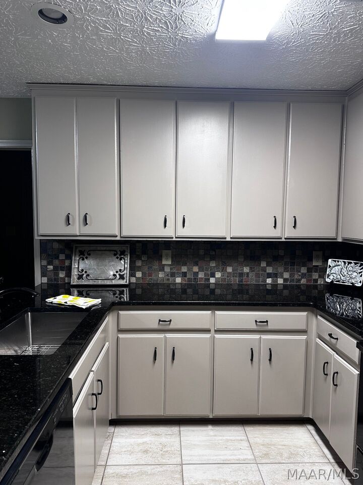 Property Photo: 4001 Ware Hill Drive AL 36109