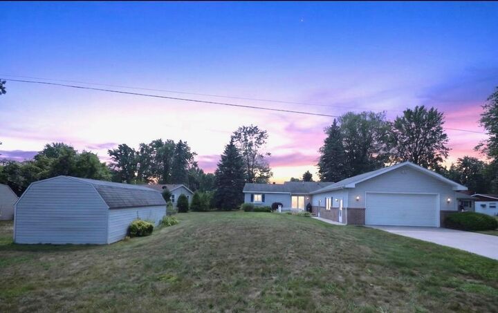 Property Photo: 313 Twin Lake MI 48612