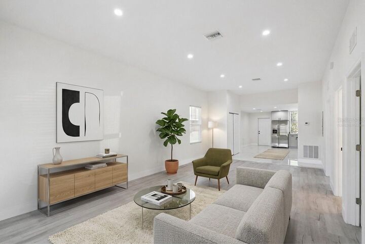 Property Photo:  207 Avenue E SE  FL 33880 