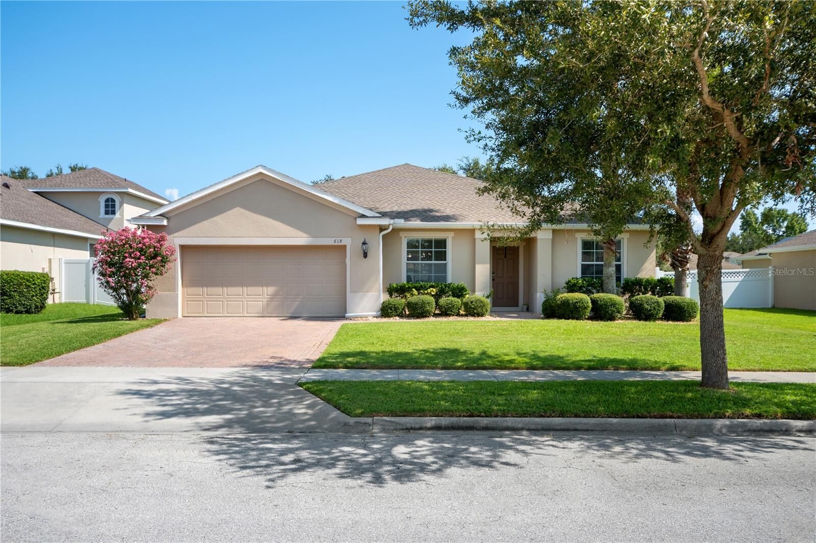 Property Photo:  618 Bainbridge Loop  FL 34787 