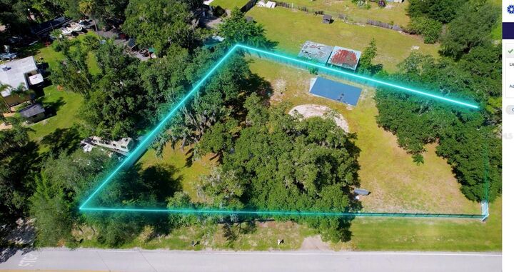 Property Photo: 1550 S Tanner Road FL 32833