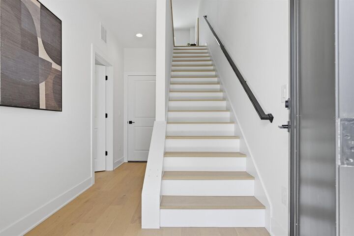 Property Photo:  310 W Columbus Drive 4  FL 33602 