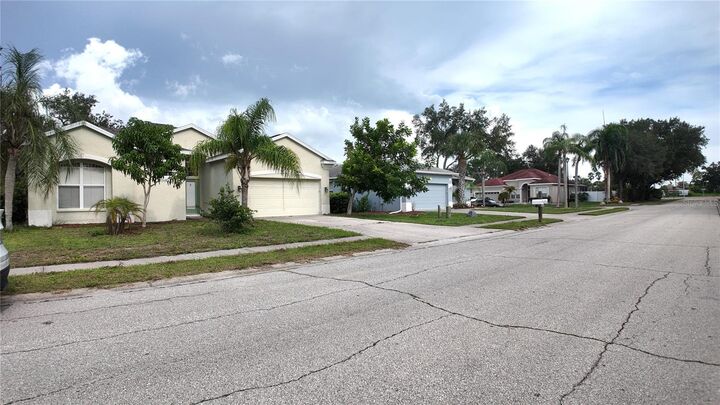 Property Photo:  207 39th Street E  FL 34208 
