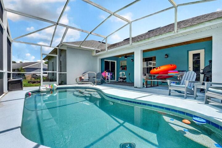 Property Photo: 800 Coltra Lane FL 32725