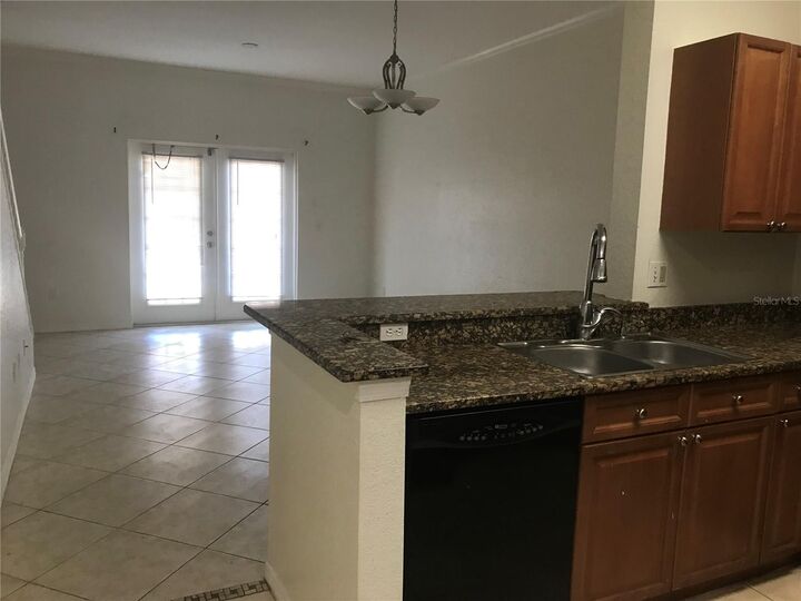 Property Photo:  2490 Lancien Court 4  FL 32826 