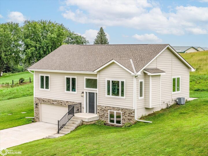 Property Photo: 105 Bluegrass Lane IA 51579