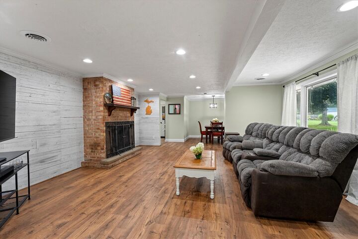 Property Photo:  2264 Effie Lane  MI 49120-9102 