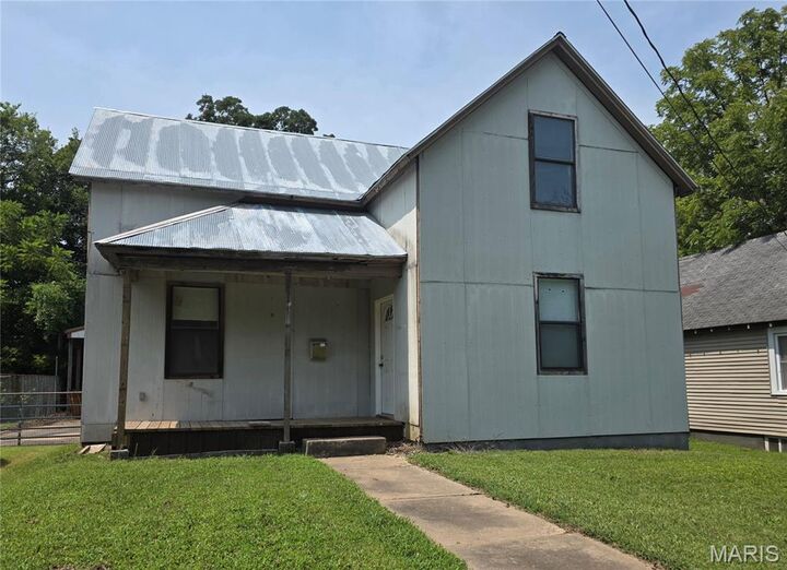 Property Photo:  545 S Benton Street  MO 63703 