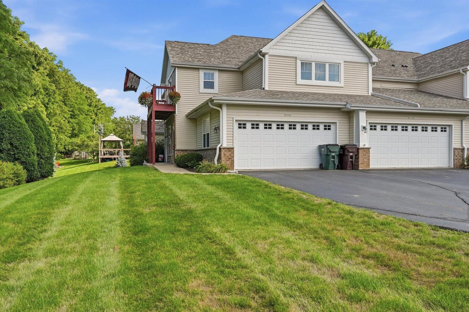 Property Photo:  2794 Edwards St  WI 53120 