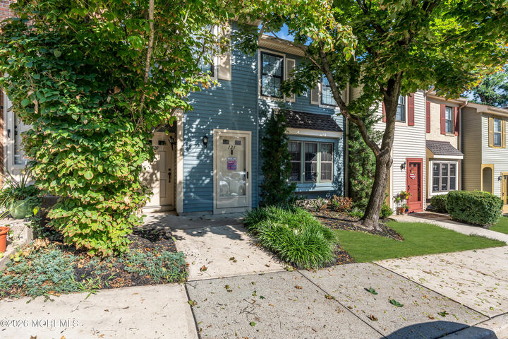 Property Photo:  121 Dumbarton Hill Court  NJ 07747 
