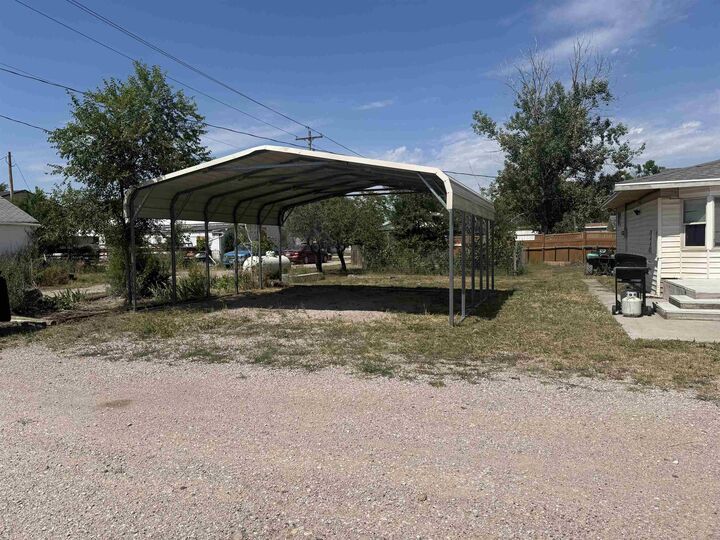 Property Photo: 402 4th Avenue SD 57747