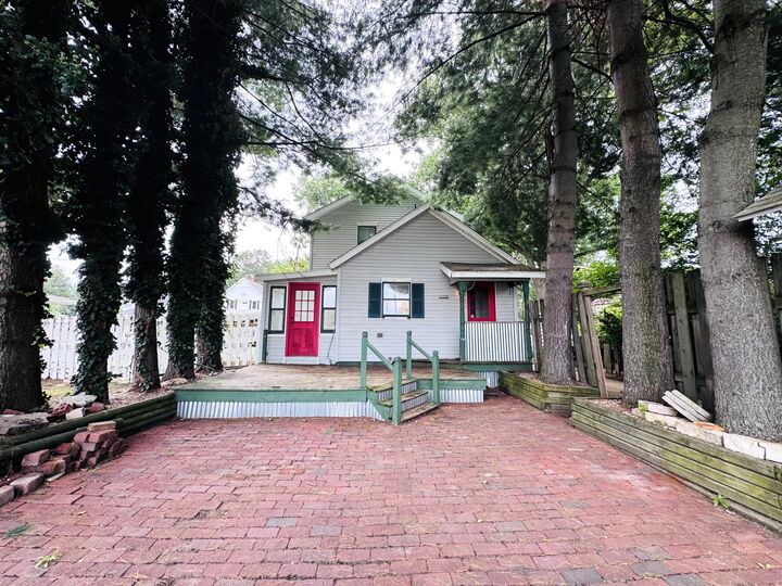 Property Photo: 37 N Lincoln Avenue MI 49120