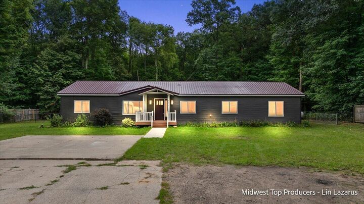 Property Photo: 8270 Bradley Road MI 48809
