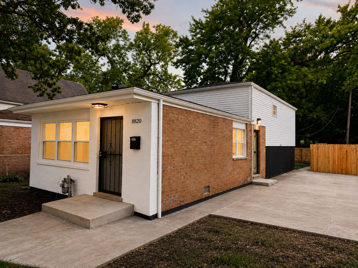 Property Photo:  8820 S Princeton Avenue  IL 60620 