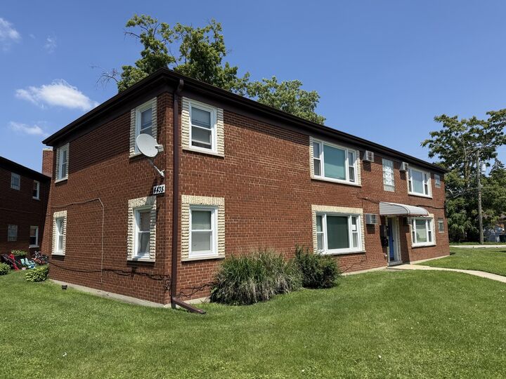 Property Photo:  4435 Eberly Avenue  IL 60513 