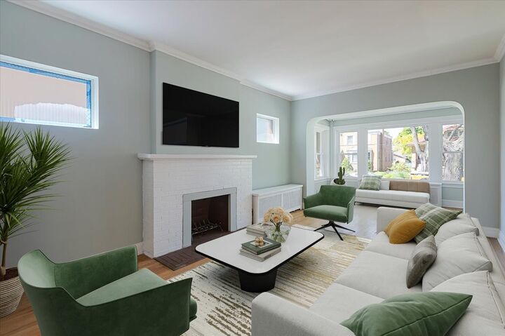 Property Photo:  6515 N Maplewood Avenue  IL 60645 