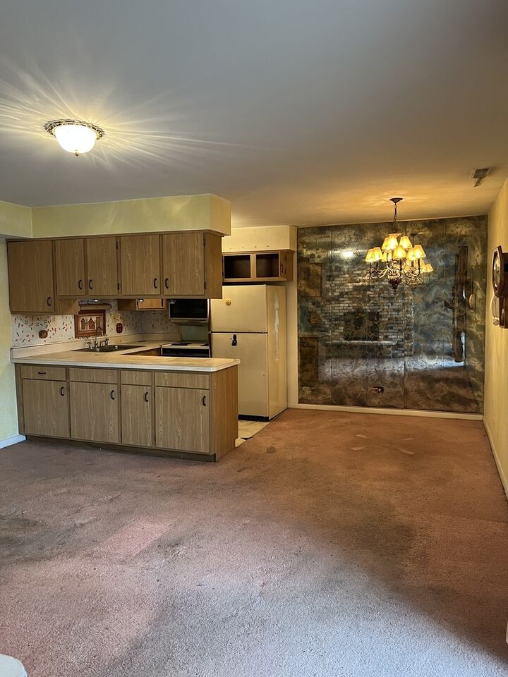 Property Photo:  8210 Elmwood Avenue 403  IL 60077 