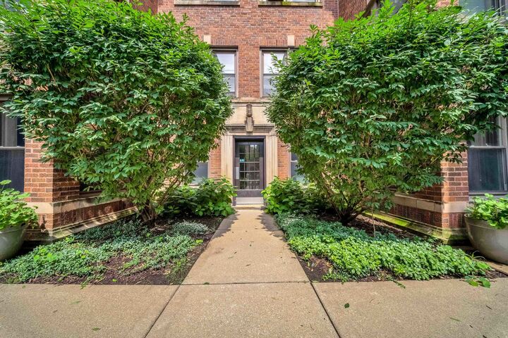 Property Photo: 54 Forest Avenue 2W IL 60546