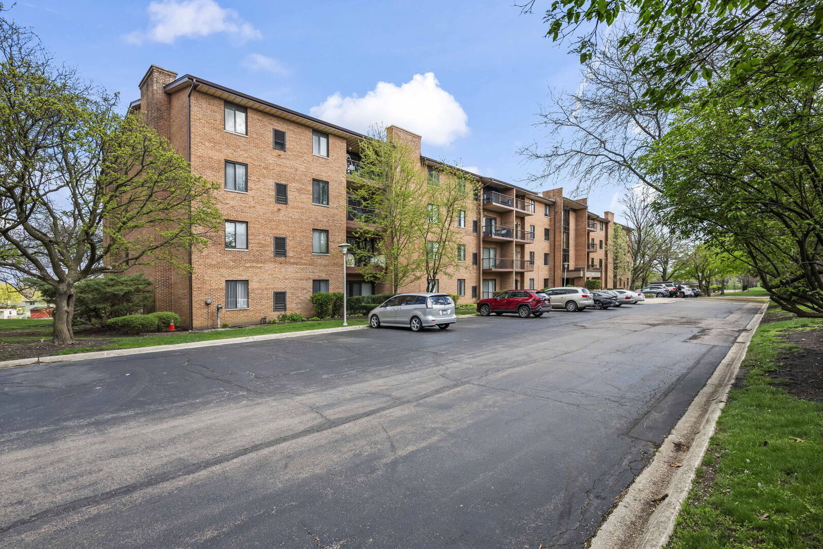 Property Photo: 801 79th Street 310 IL 60561