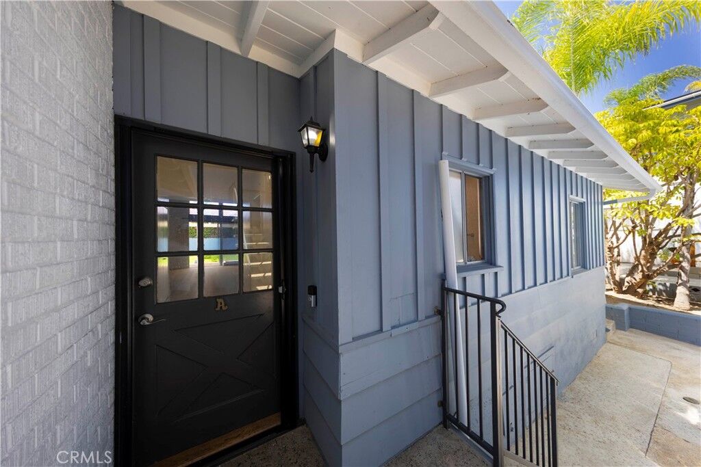 Property Photo: 210 Avenida Calafia CA 92672