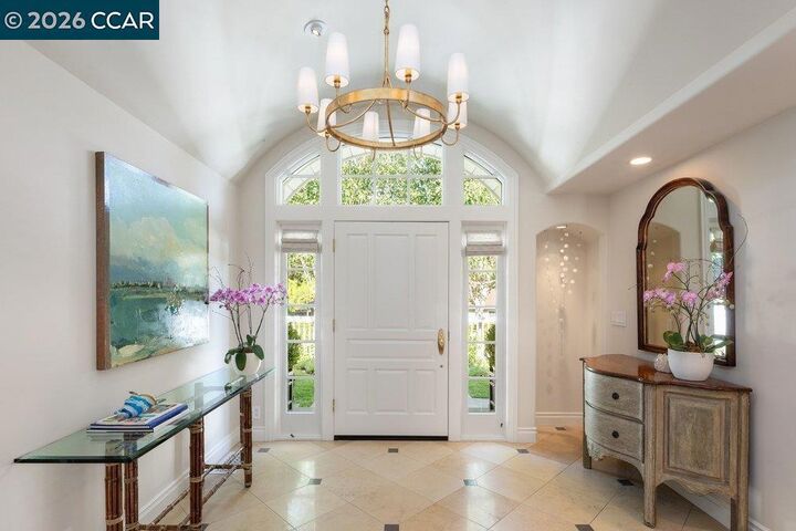 Property Photo: 694 Los Palos Dr CA 94549