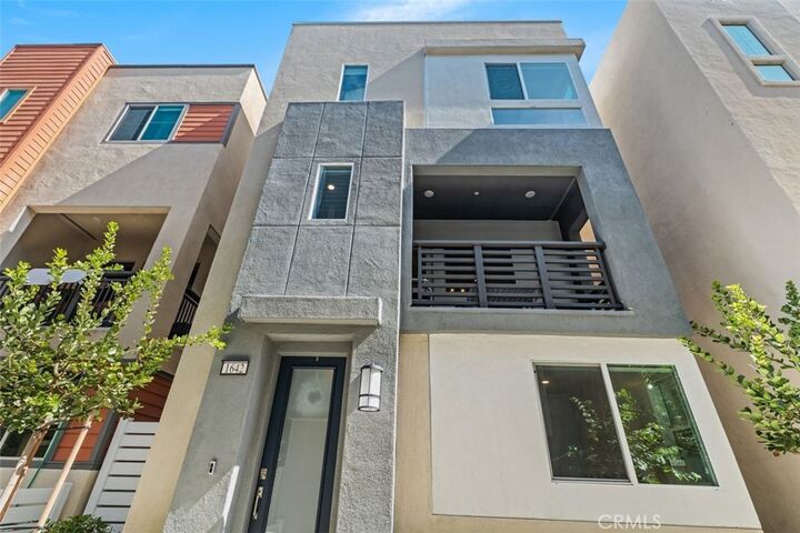 Property Photo:  1642 W Saratoga Lane  CA 90732 