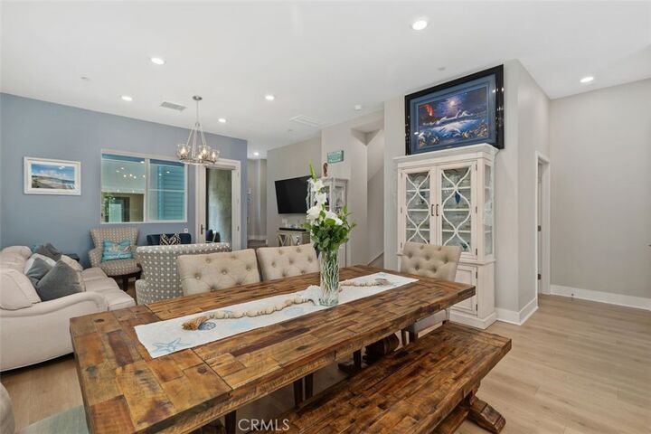 Property Photo: 1642 W Saratoga Lane CA 90732
