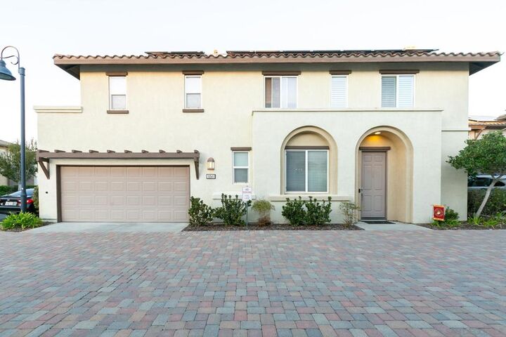 Property Photo: 10547 Hollingsworth Way CA 92127