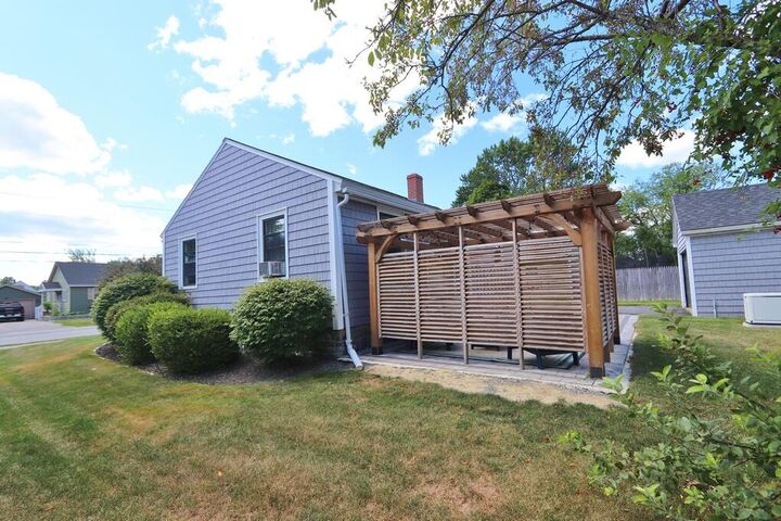Property Photo: 118 Harthorn Avenue ME 04401