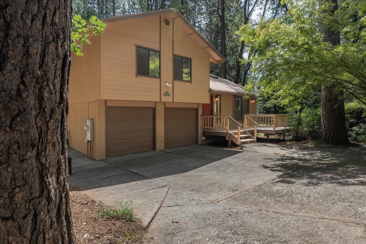 Property Photo:  3995 Lakemont Drive  CA 95223 