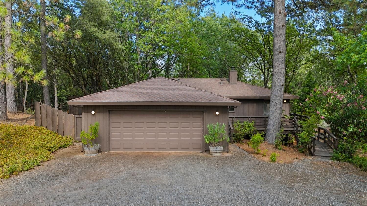 Property Photo: 15914 Brooks Road CA 95945