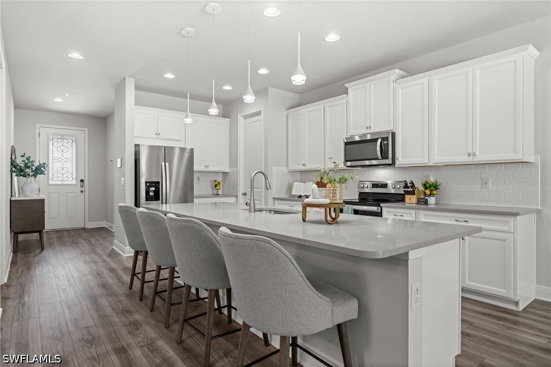 Property Photo: 3849 Helmsman Drive FL 34120