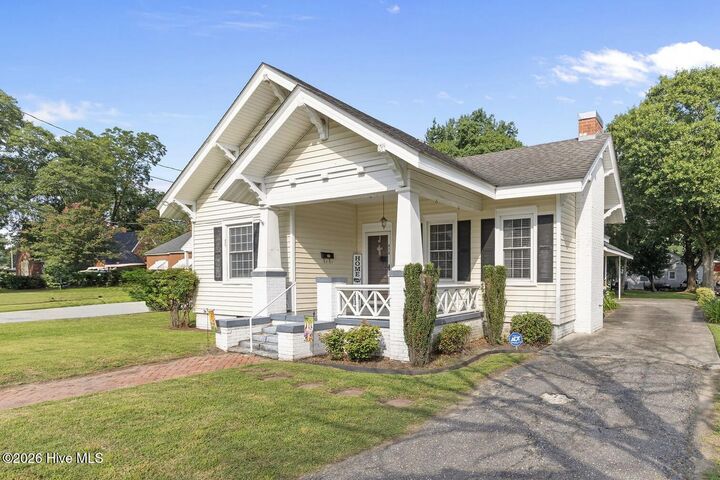Property Photo:  313 N Breazeale Avenue  NC 28365 