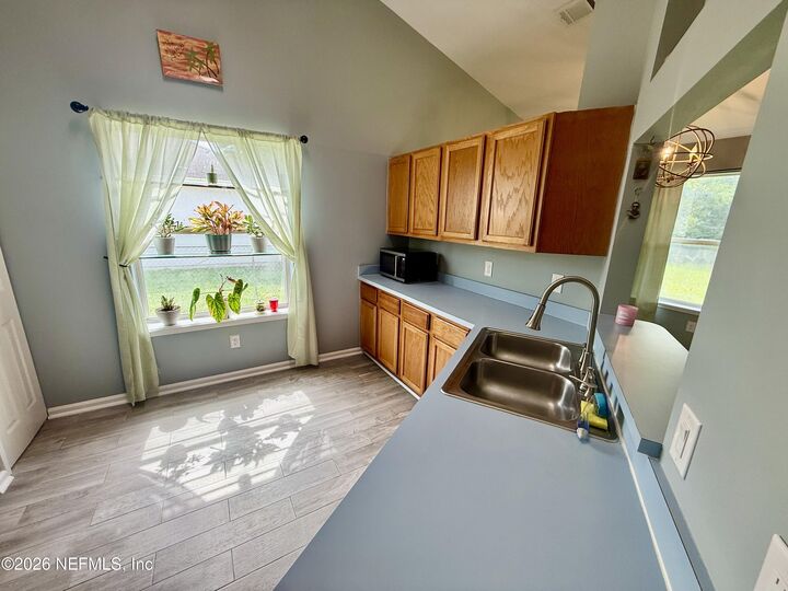 Property Photo:  336 S Shamrock Avenue S  FL 32218 