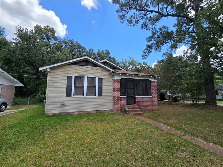 Property Photo:  200 N Carter Square  LA 70401 