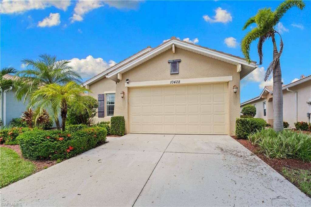 Property Photo:  10428 Materita Dr  FL 33913 