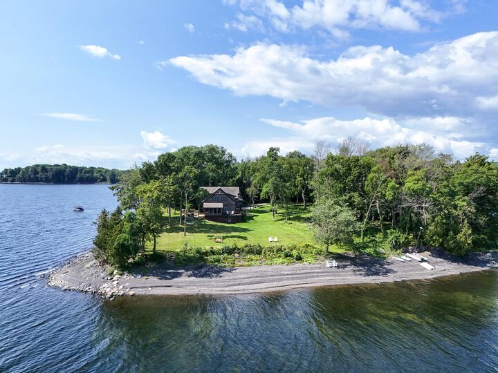 Property Photo:  124 East Shore North  VT 05458 