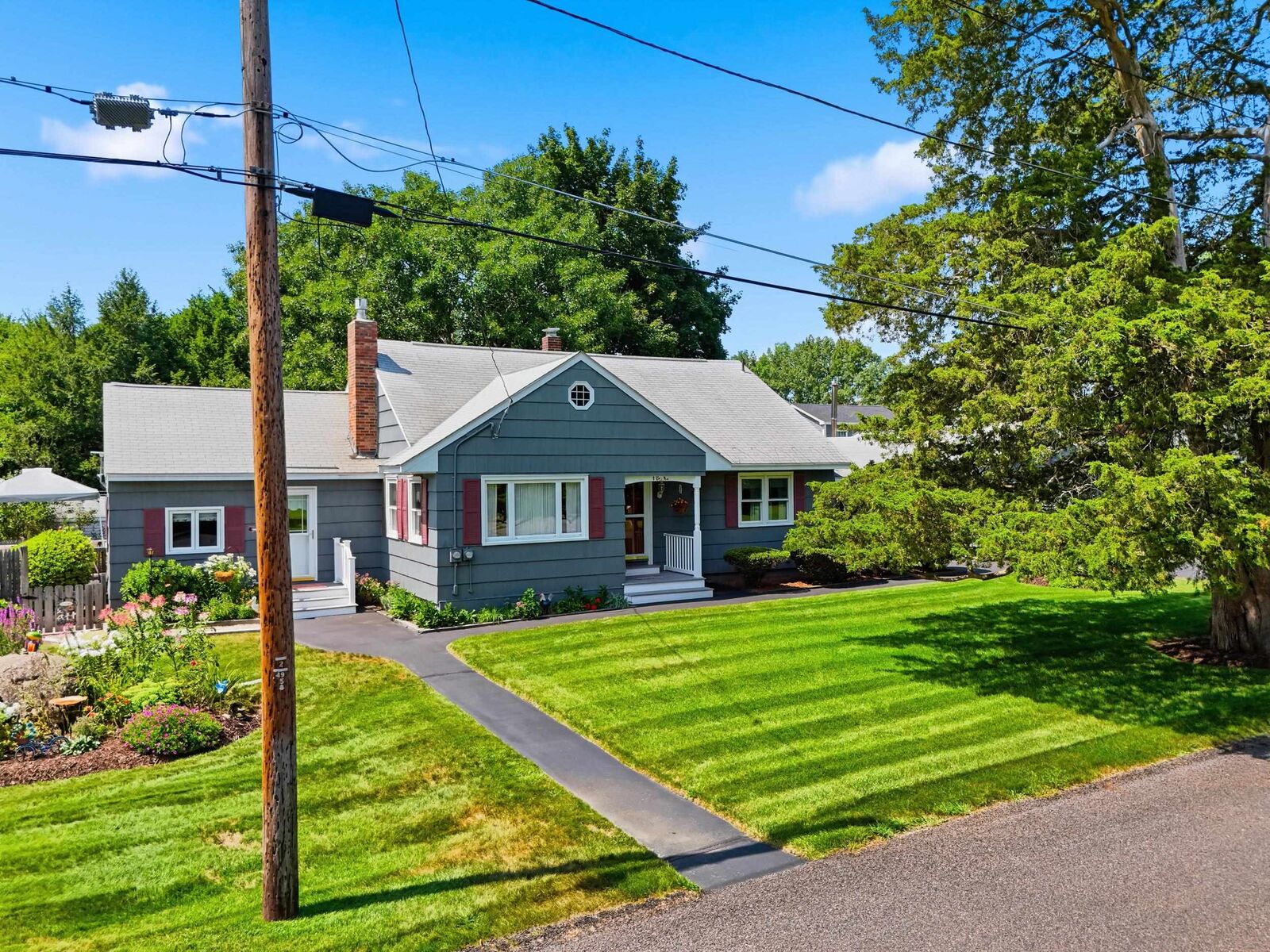 Property Photo:  8 Otis Avenue  NH 03079 