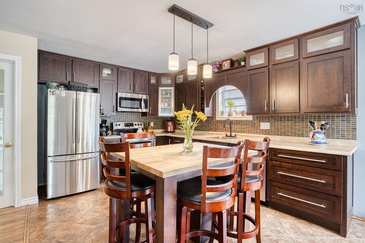 Property Photo: 242 Beaver Bank Cross Road NS B4E 2E3