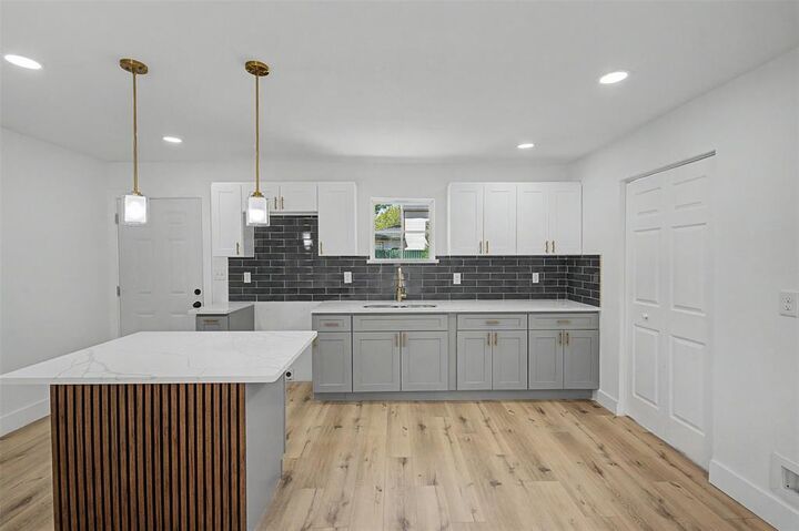 Property Photo: 2841 Langston Street TX 76105