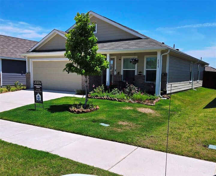 Property Photo: 5815 Rock Maple Drive TX 75407