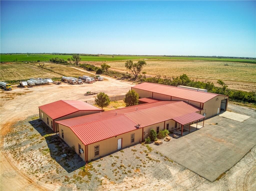 Property Photo: 12020 Ok-30 Highway OK 73645