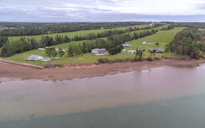 Property Photo: 4 Livingstone Court PE C0A 1H2