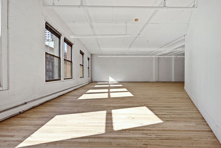 Property Photo:  118 South Street 4ab  MA 02111 