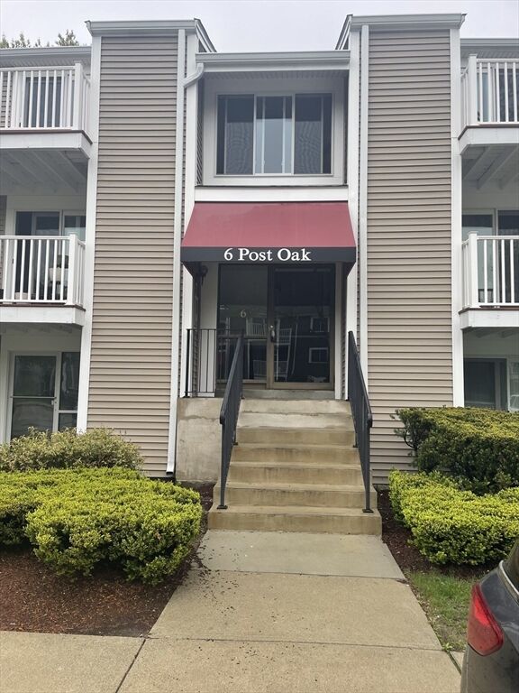 Property Photo: 6 Post Oak Ln 8 MA 01760